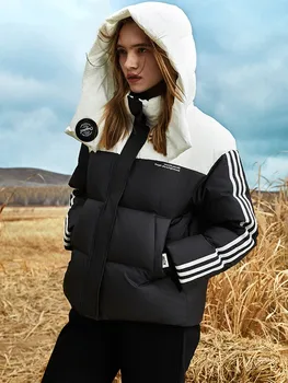 Короткая пуховая куртка в корейском стиле для женщин 2023, зимняя новинка, маленькая свободная и толстая куртка с капюшоном из белого утиного пуха для женщин